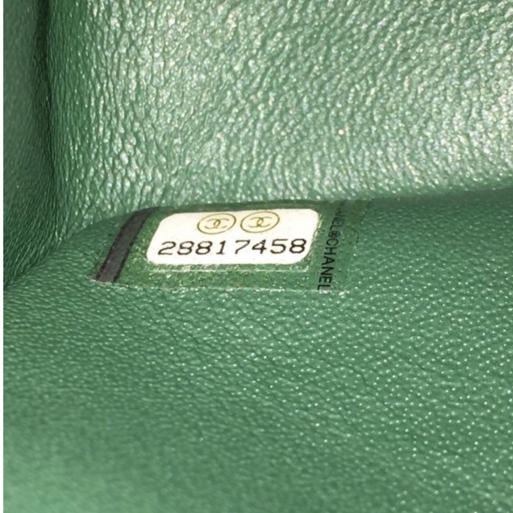 100AUTH CHANEL Green Double Silver Chain Flap Bag - Picture 3 of 10